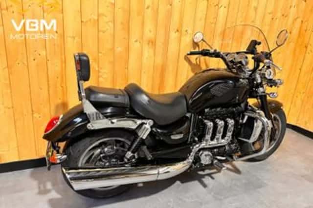 Triumph Rocket III ROADSTER (2012) thumbnail 3