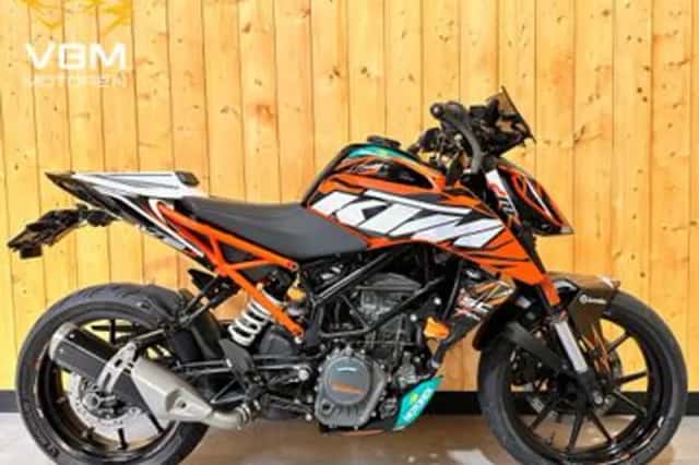 KTM 125 Duke (2020) thumbnail 1