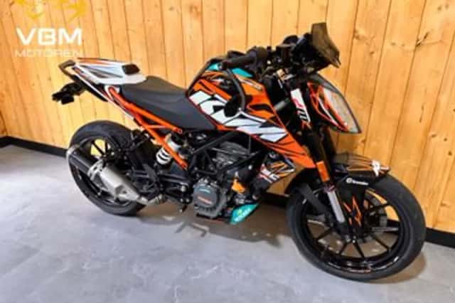 KTM 125 Duke (2020) thumbnail 2