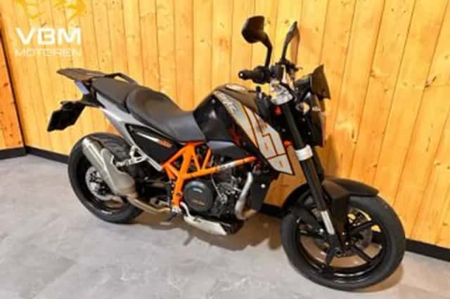 KTM 690 Duke (2012) thumbnail 2