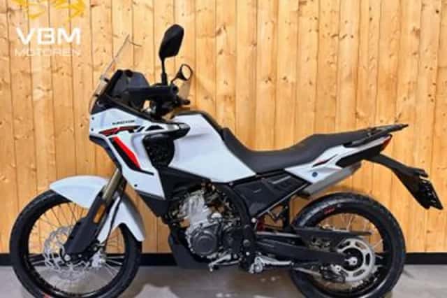 QJ Motor SRT 125 DX (2026) thumbnail 4