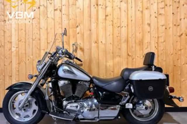 Suzuki VL 1500 Intruder (1999) thumbnail 4