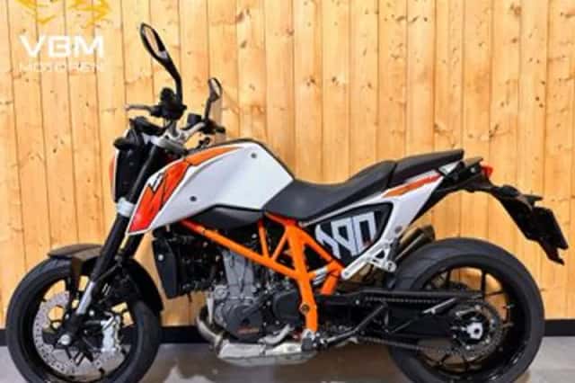 KTM 690 Duke (2016) thumbnail 4
