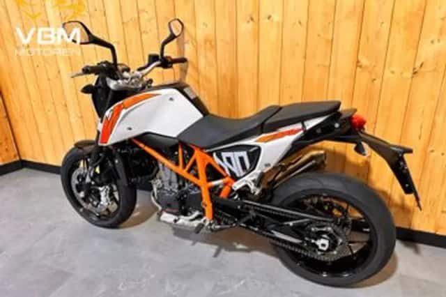 KTM 690 Duke (2016) thumbnail 6