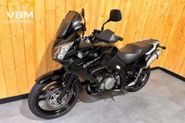 Suzuki V-Strom (2005) thumbnail 5