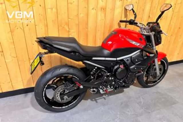 Yamaha XJ6 (2010) thumbnail 3