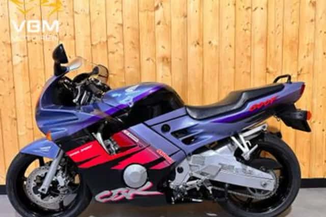 Honda CBR600F (1994) thumbnail 4