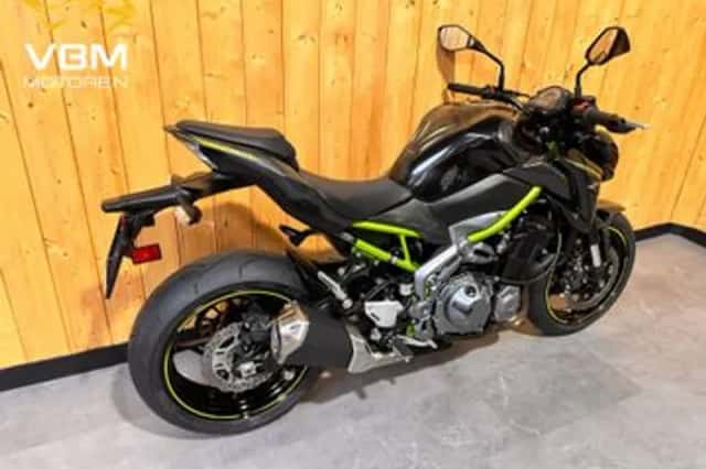 Kawasaki Z900 (2018) thumbnail 3