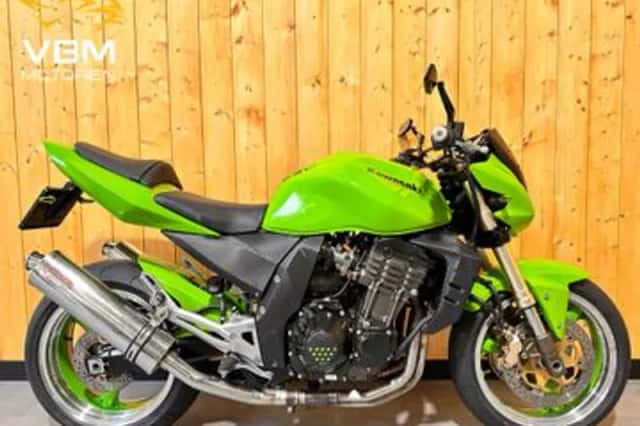 Kawasaki Z1000 (2003) thumbnail 1
