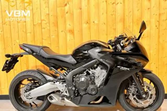 Honda CBR650F (2015) thumbnail 1