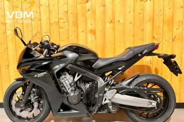 Honda CBR650F (2015) thumbnail 4