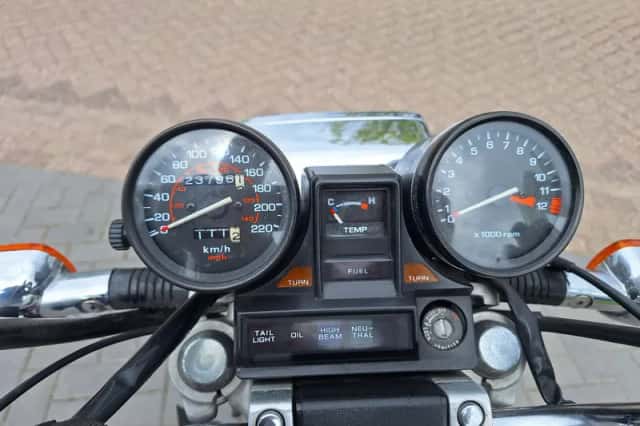 Honda Chopper VF 500C Magna (1988) thumbnail 6