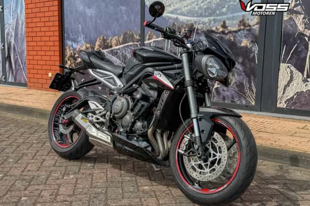 Triumph Street Triple RS (2017) thumbnail 2