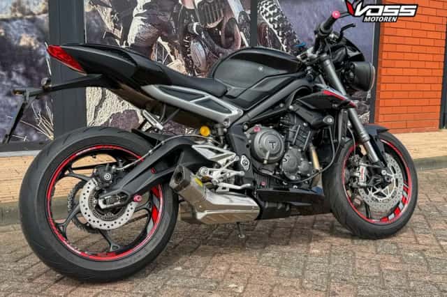 Triumph Street Triple RS (2017) thumbnail 5