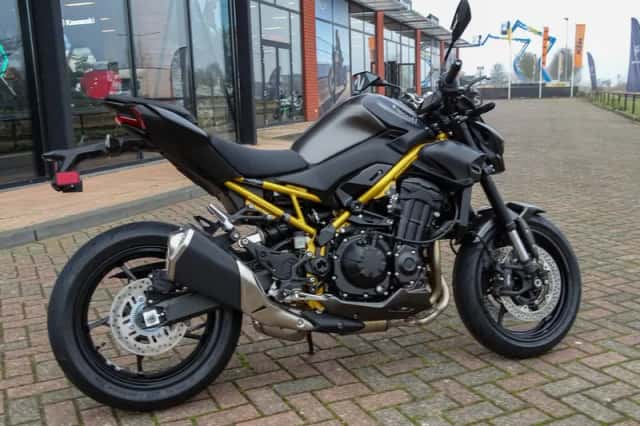 Kawasaki Z900 (2026) thumbnail 3
