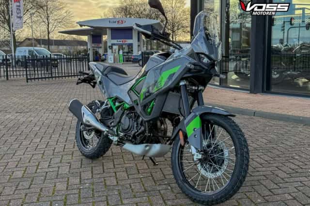 Kawasaki KLE500 SE (2026) thumbnail 2