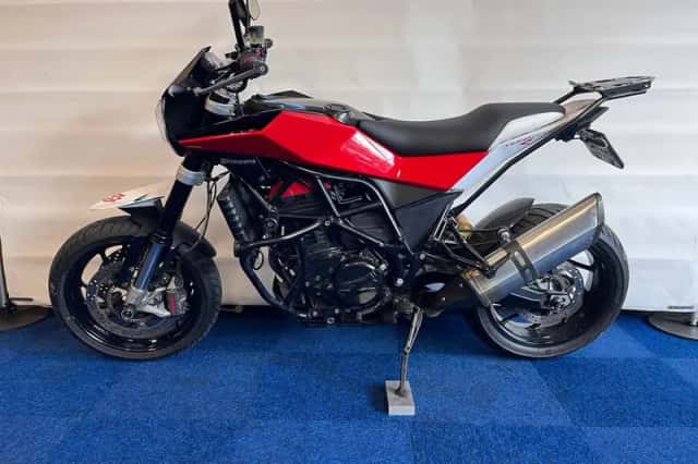 Husqvarna Nuda 900R (2014) thumbnail 1