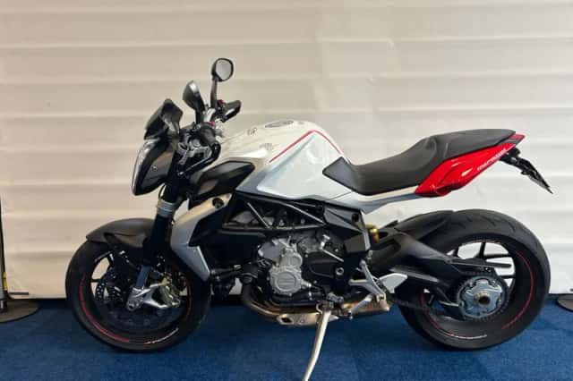 MV Agusta Brutale 800 (2013) thumbnail 1
