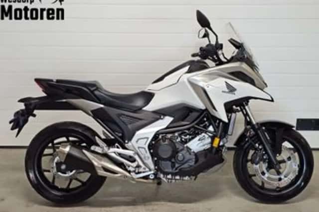 Honda NC750X (2022) thumbnail 2