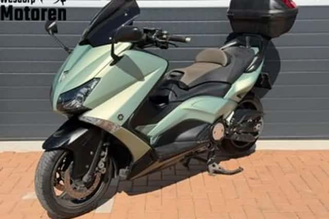 Yamaha T MAX (2012) thumbnail 2