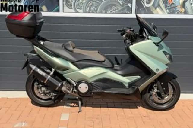 Yamaha T MAX (2012) thumbnail 3