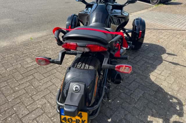 Can-Am Spyder F3-S (2024) thumbnail 5