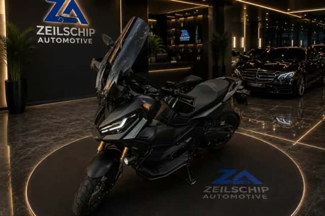 Honda X ADV (2023) thumbnail 4