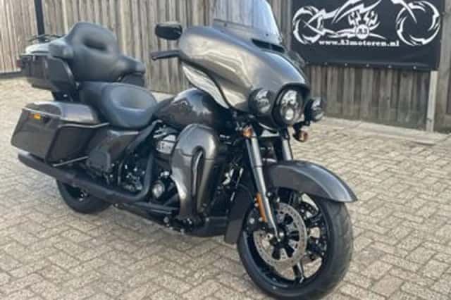 Harley-Davidson Electra Glide Ultra Limited (2024) thumbnail 2