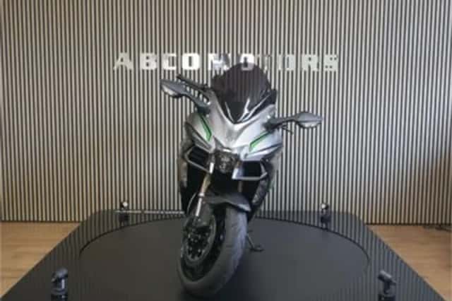 Kawasaki Ninja H2 (2020) thumbnail 3