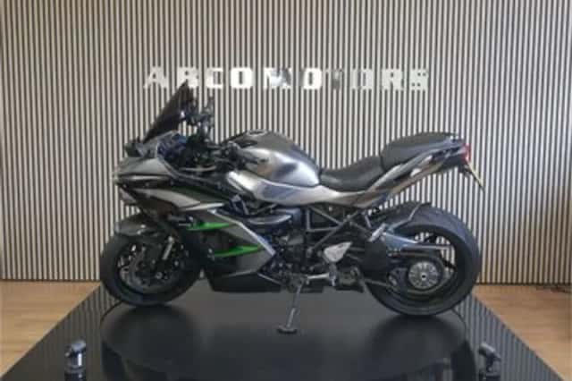 Kawasaki Ninja H2 (2020) thumbnail 5
