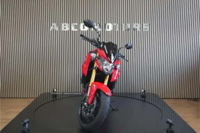 Suzuki GSX-S750 (2018) thumbnail 3