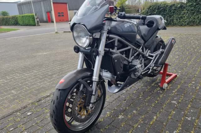Ducati Monster (2001) thumbnail 5