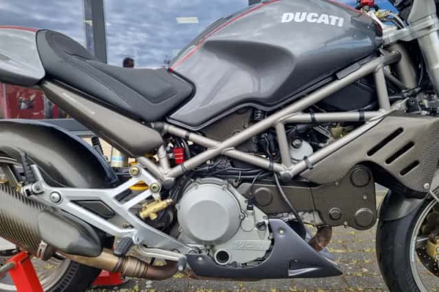 Ducati Monster (2001) thumbnail 6