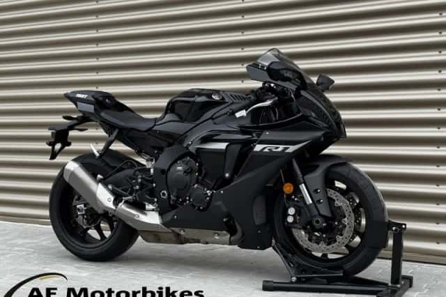 Yamaha YZF-R1 (2024) thumbnail 2
