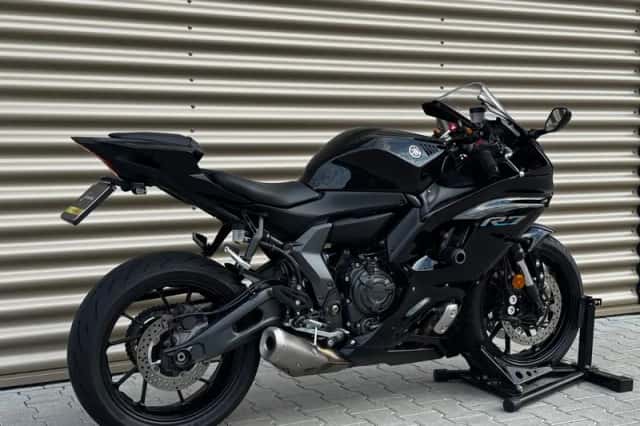 Yamaha YZF-R7 (2023) thumbnail 3