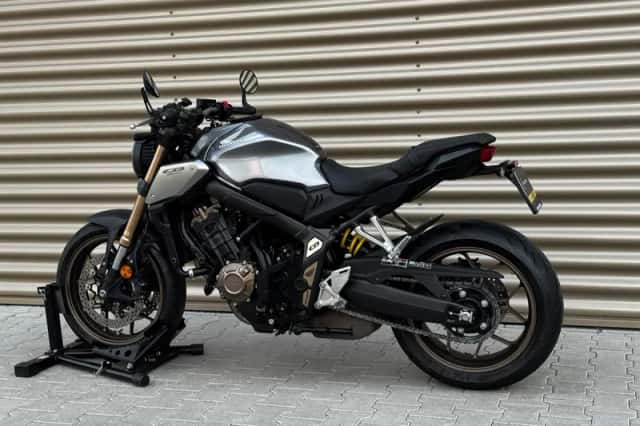 Honda CB650R (2022) thumbnail 4