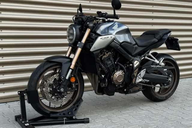 Honda CB650R (2022) thumbnail 6