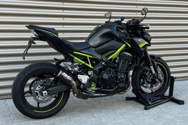 Kawasaki Z900 (2021) thumbnail 3