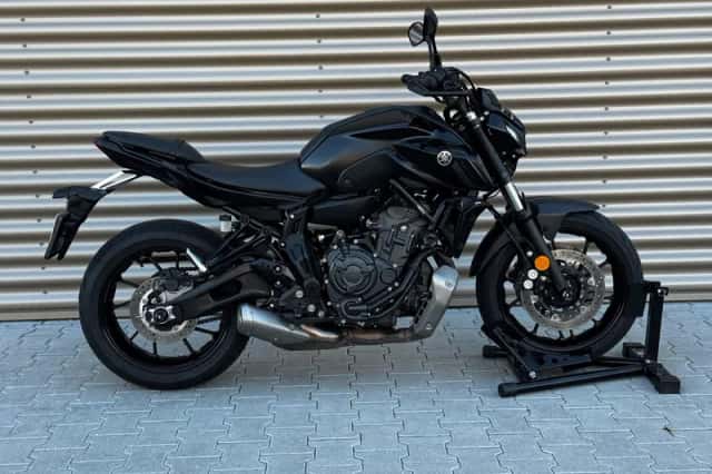 Yamaha MT-07 (2023) thumbnail 3