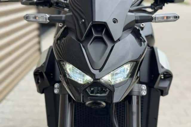 Kawasaki Z900 (2025) thumbnail 4