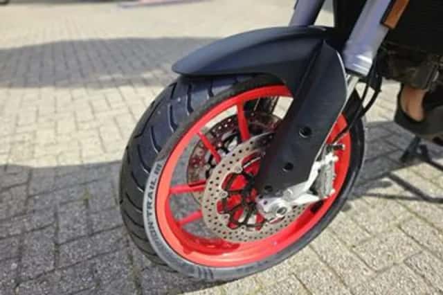 Ducati Multistrada V2 S (2022) thumbnail 3