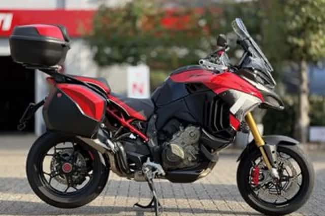Ducati Multistrada V4S (2025) thumbnail 1