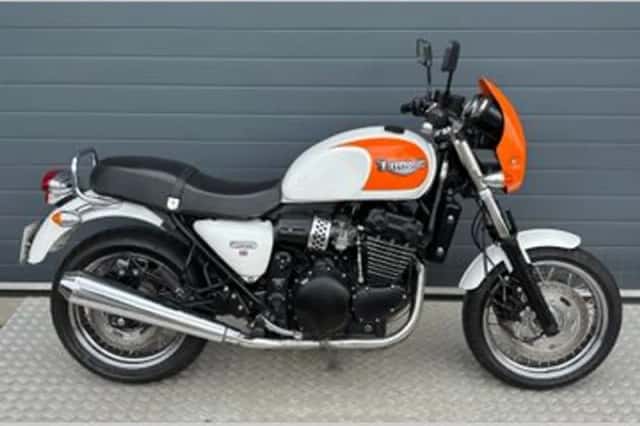 Triumph Thunderbird Sport (2000) thumbnail 1
