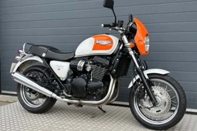 Triumph Thunderbird Sport (2000) thumbnail 4