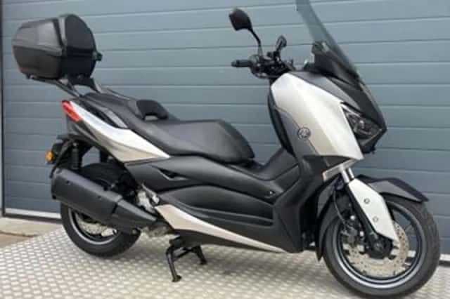 Yamaha X-MAX 300 (2019) thumbnail 6