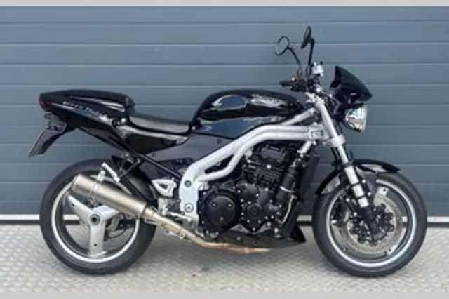 Triumph Speed Triple (2005) thumbnail 1