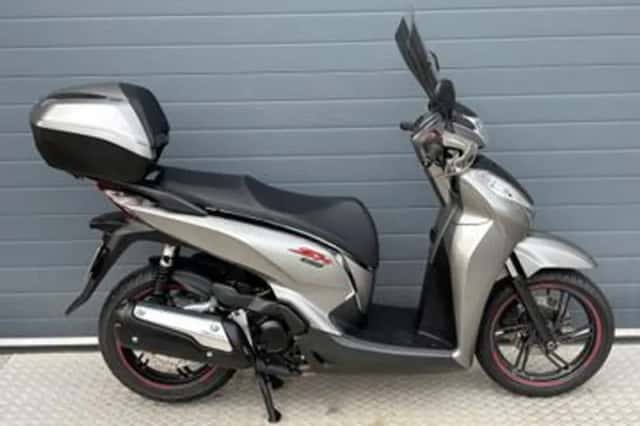 Honda SH 300i (2020) thumbnail 1