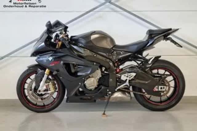 BMW S 1000 RR (2010) thumbnail 1