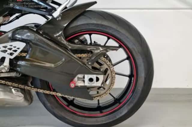 BMW S 1000 RR (2010) thumbnail 4
