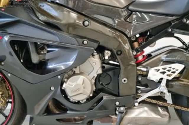BMW S 1000 RR (2010) thumbnail 5